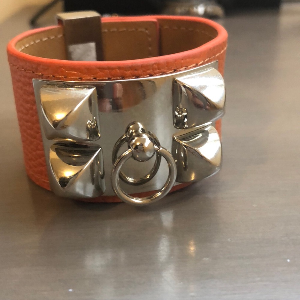 Cuff Bracelet Orange. - Picture 2 of 3